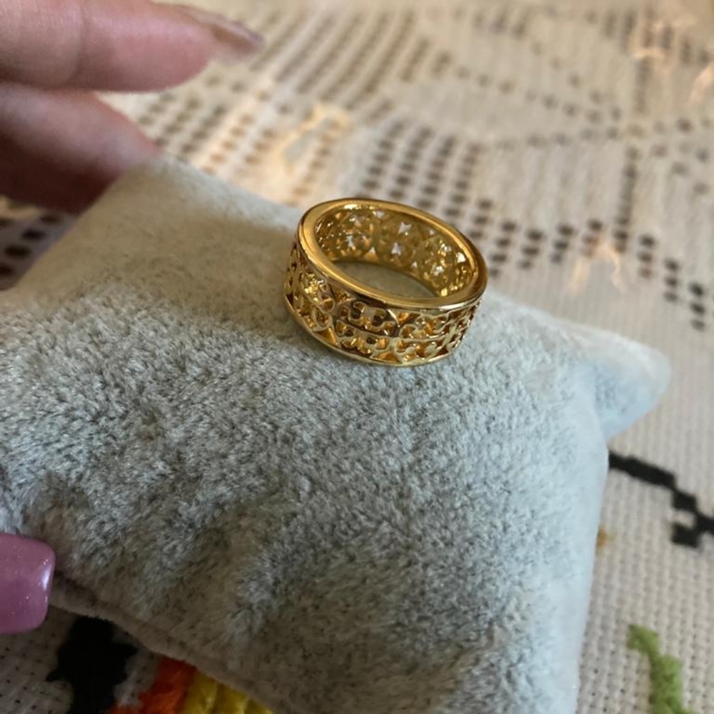 Tory Burch Ring - Picture 2 of 6